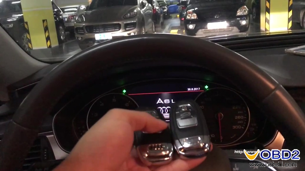 Audi A6L 2013 5 - го поколения противоугонные ключи работают нормально 