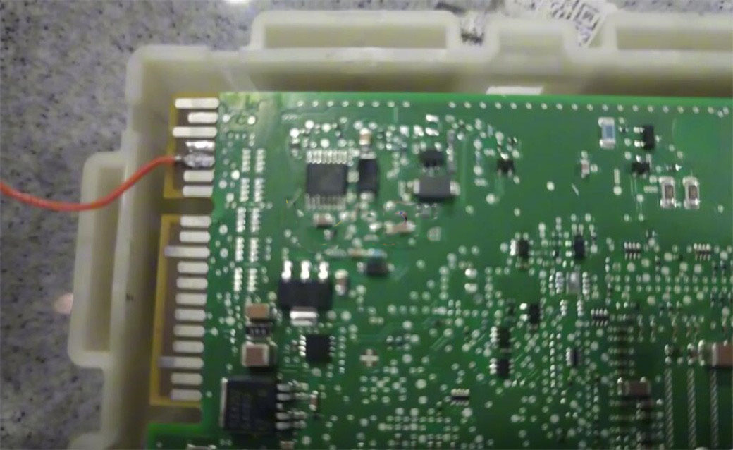 launch-x431-immo-plus-add-bmw-bdc2-key-11