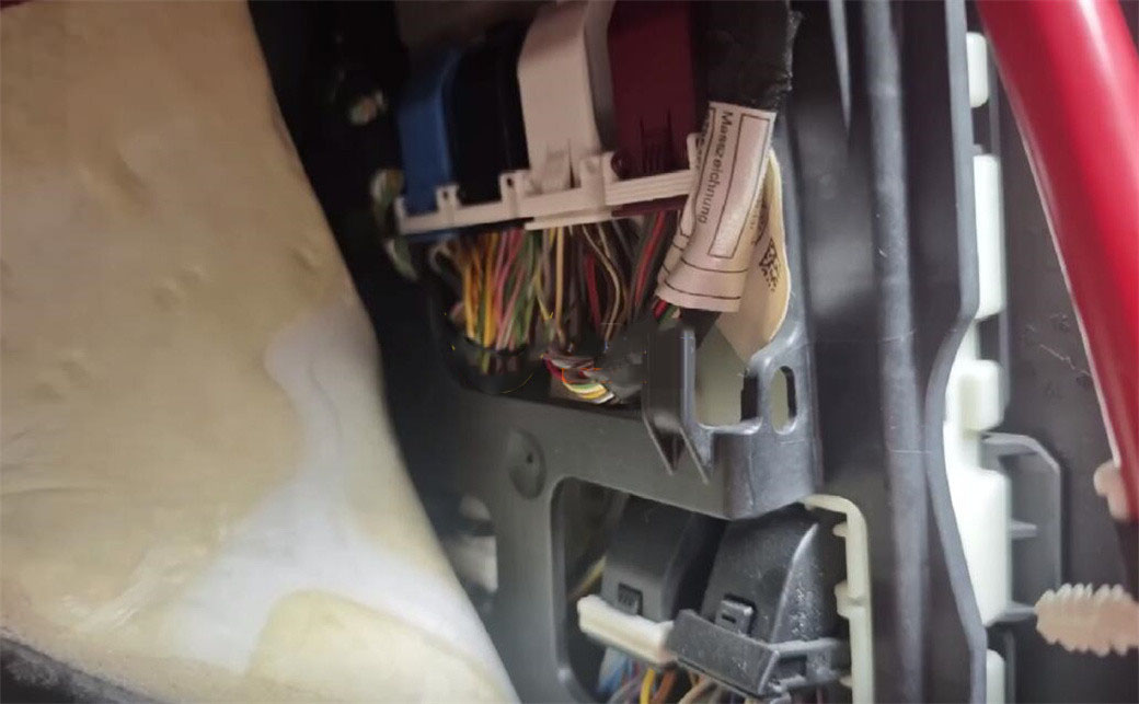 launch-x431-immo-plus-add-bmw-bdc2-key-7